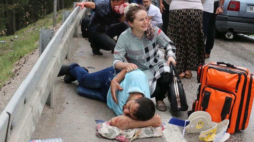 Bolu'da otomobille TIR çarpıştı! Yaralılar var