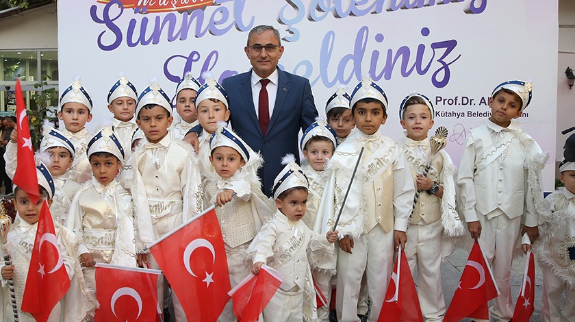 Kütahya Belediyesi'nden muhteşem sünnet şöleni