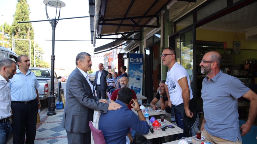 Belediye Başkanı Akın, esnafların taleplerini dinledi