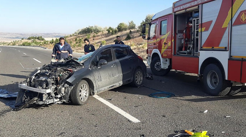 Ankara'da feci kaza: 3 ölü, 3 yaralı