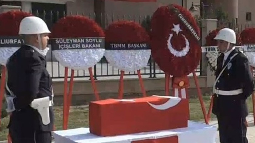 Şehit olan Muhammed bebeğe son veda