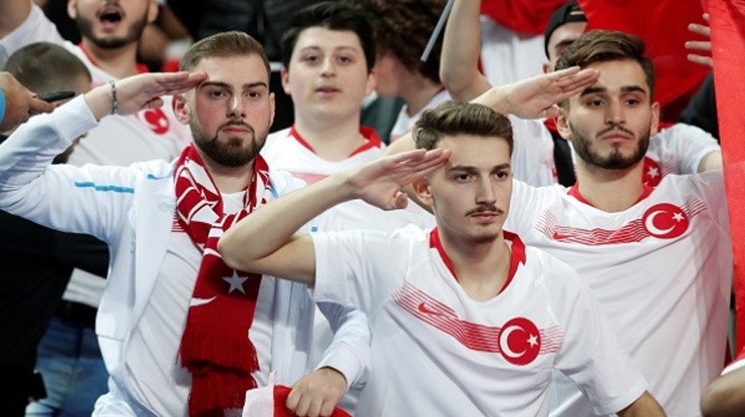 Stade de France'ta 30 bin Türk taraftar