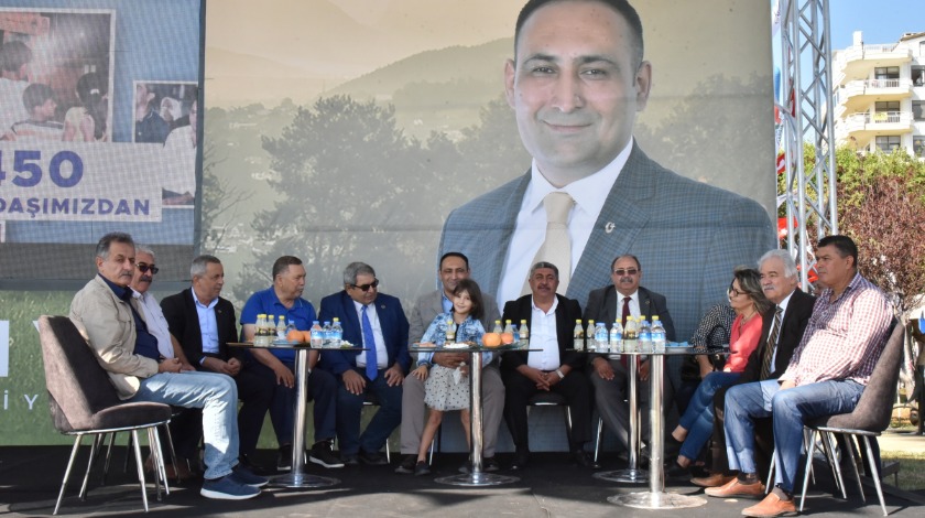 Toroslar Belediyesi naranciye festivaline renk kattı