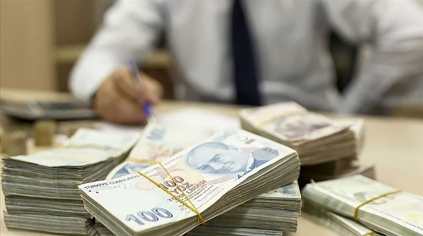 Bütçe, ekimde 14.9 milyar lira açık verdi