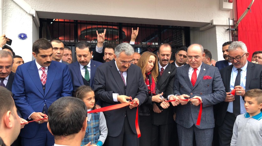 Sinan Ateş, Fırat Yılmaz Çakıroğlu İlkokulu'nun açılışına katıldı