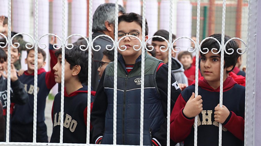 Denizli'de okulda panik! 11 öğrenci hastaneye kaldırıldı