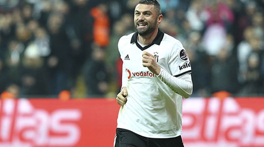 Beşiktaş, Burak Yılmaz'ın sözleşmesini uzattı