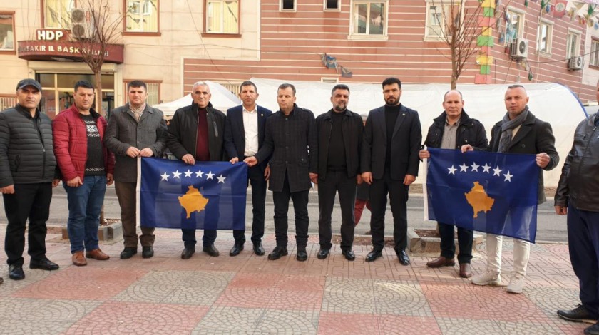 Kosova'dan gelen heyetten Diyarbakır annelerine ziyaret