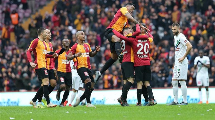 G.Saray Emre ve Falcao ile galip