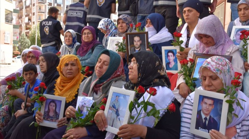 Bir zafer daha! Diyarbakır annesi evladına kavuştu