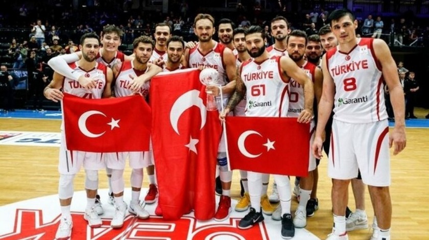 12 Dev Adam'ın EuroBasket 2020 elemeleri kadrosu belli oldu