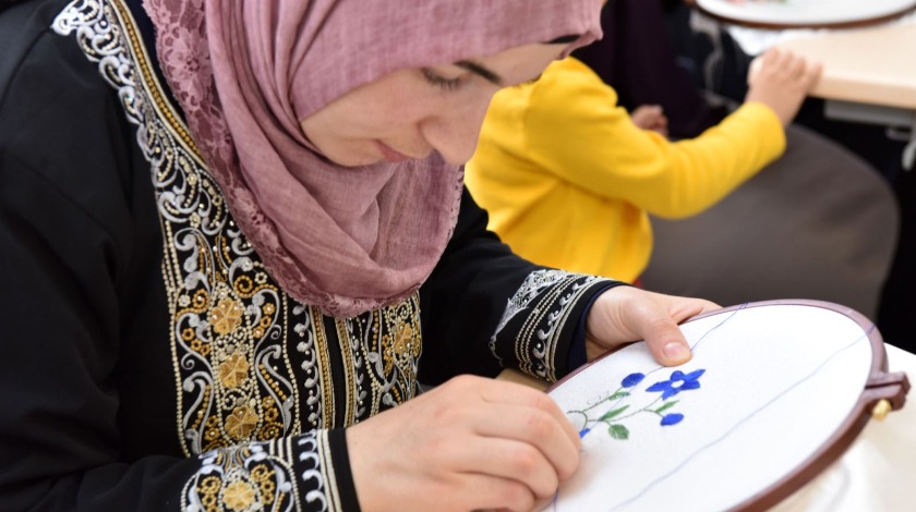 Gölbaşı Belediyesi'nden kadınlara el sanatı desteği