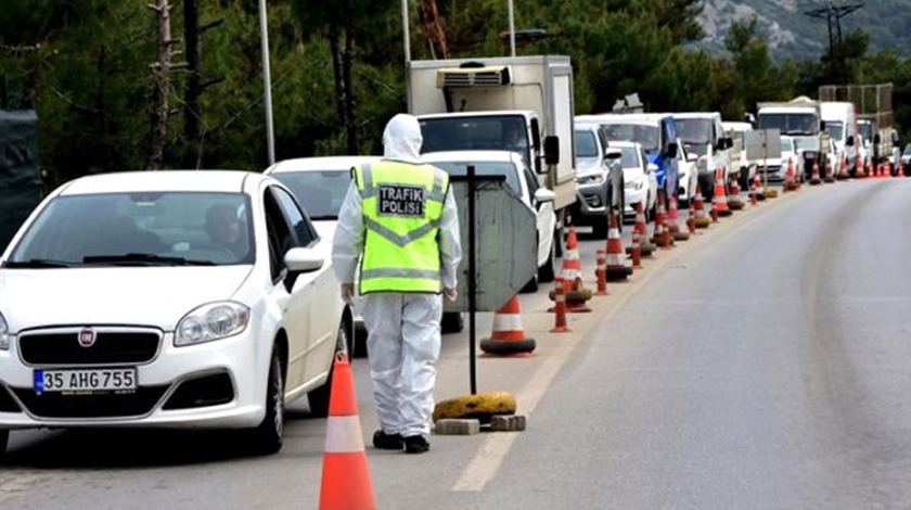 Uyarılara rağmen 125 bin araç giriş yaptı