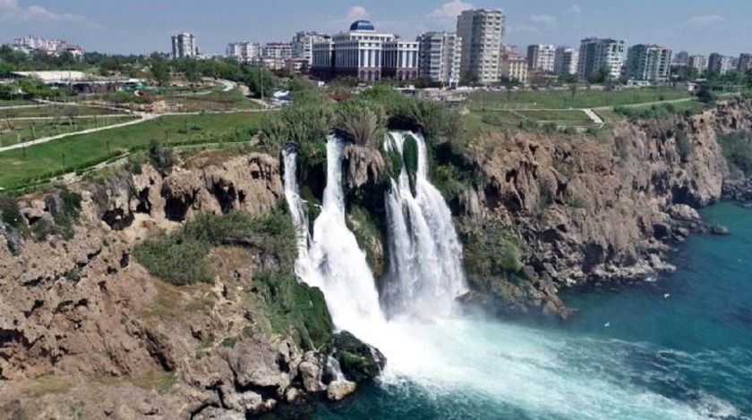 Ülkemizdeki ünlü şelale kendini yeniledi