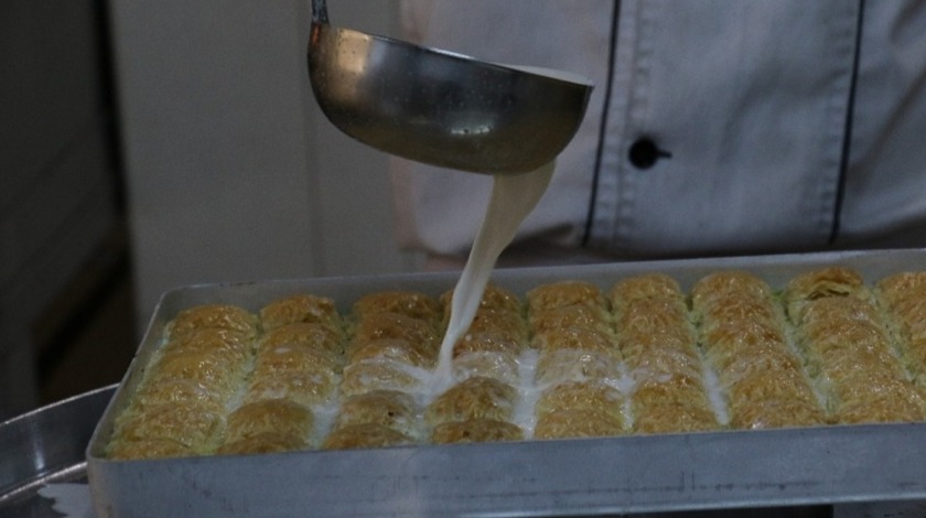 Türkiye'de bir ilk: Soğuk baklava üretti, siparişlere yetişemiyor