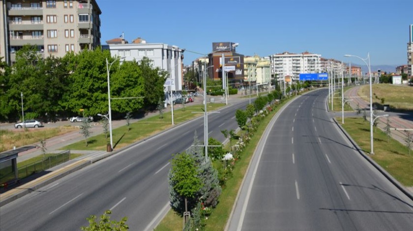 Ramazan Bayramı'nın üçüncü gününde sokaklar boş kaldı