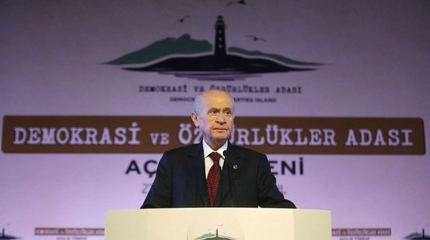 MHP Lideri Bahçeli: Milletin cesur yüreğini yenemeyecekler