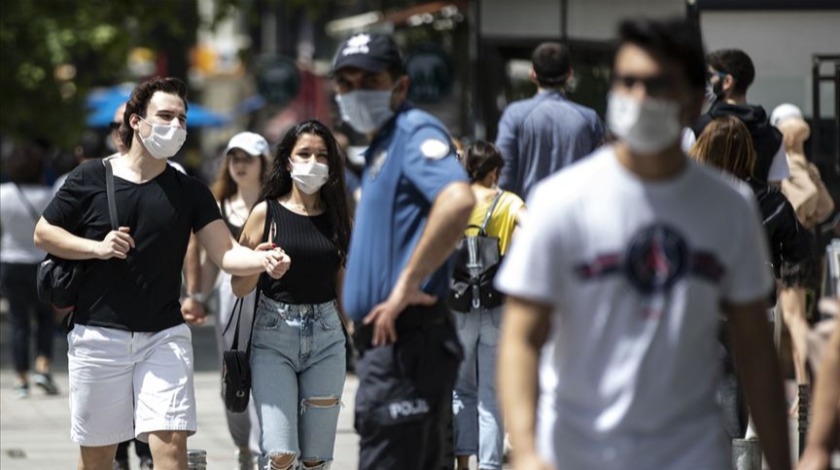 Yarından itibaren maske takmamanın cezası 900 lira