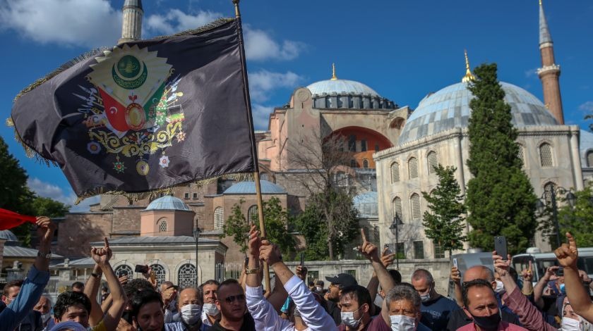 Tarihi Ayasofya kararı sonrası çılgına döndüler