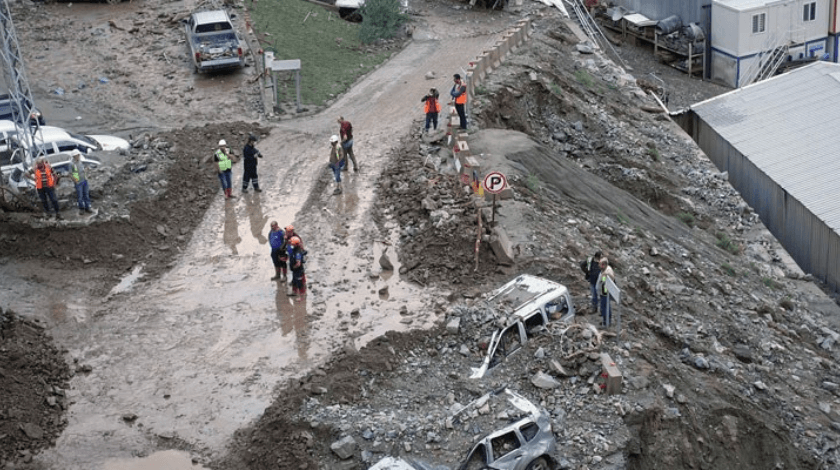 Artvin'de sel ve heyelan felaketi: 1 kişi öldü 3 kişi kayboldu