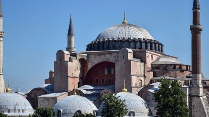 Rahipten ezber bozan Ayasofya çıkışı