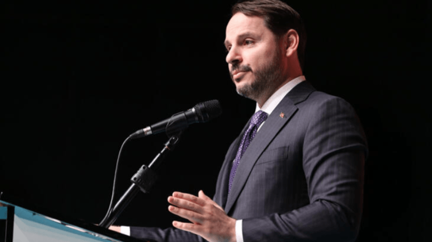 Bakan Albayrak: Staj seferberliği programımız tam gençlerimize göre