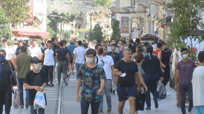 İstanbul'daki maske denetimlerinde 15 bin 621 kişiye işlem uygulandı