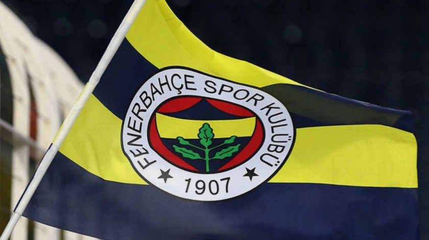 Fenerbahçe yeni transferlerden 6'sının lisansını çıkardı