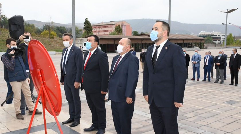 Karabük'te 19 Ekim Muhtarlar Günü düzenlenen törenle kutlandı