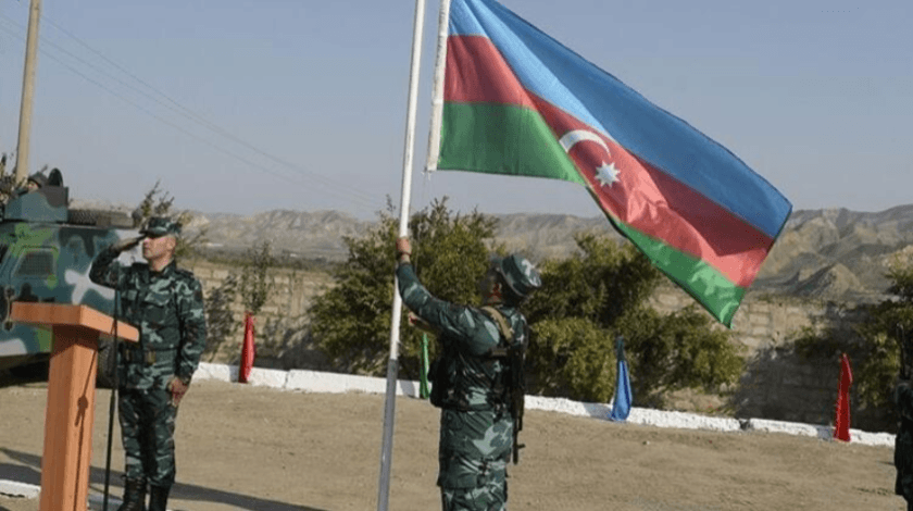 Azerbaycan, işgalden kurtarılan İran sınırına karakollar kurdu