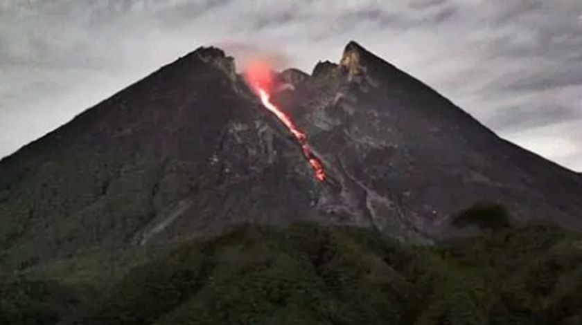 Merapi Yanardağı için alarm