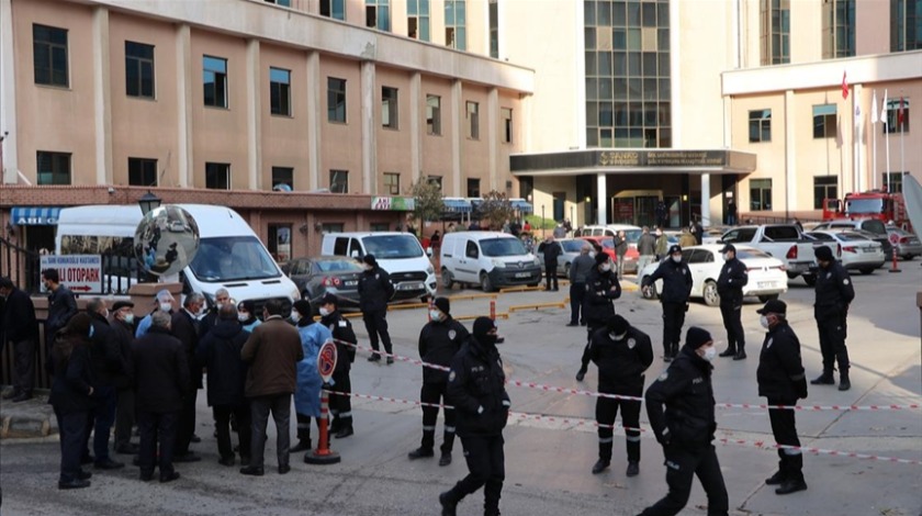 Hastanede çıkan yangında hayatını kaybedenlerin sayısı 11'e yükseldi