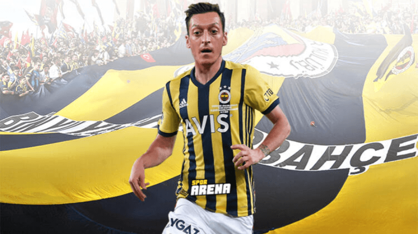 Mesut Özil ile Fenerbahçe, transfer konusunda anlaşmaya vardı