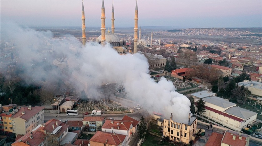 Edirne Müftülüğü binası yangında kullanılamaz hale geldi