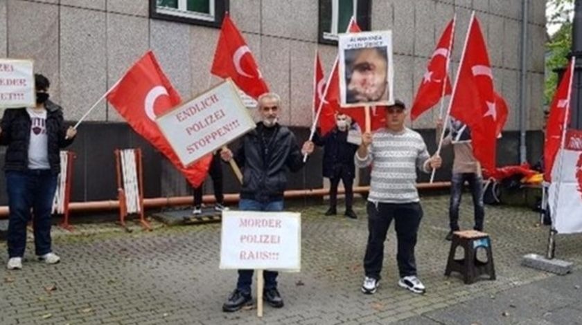 Alman polisinden bir skandal daha!