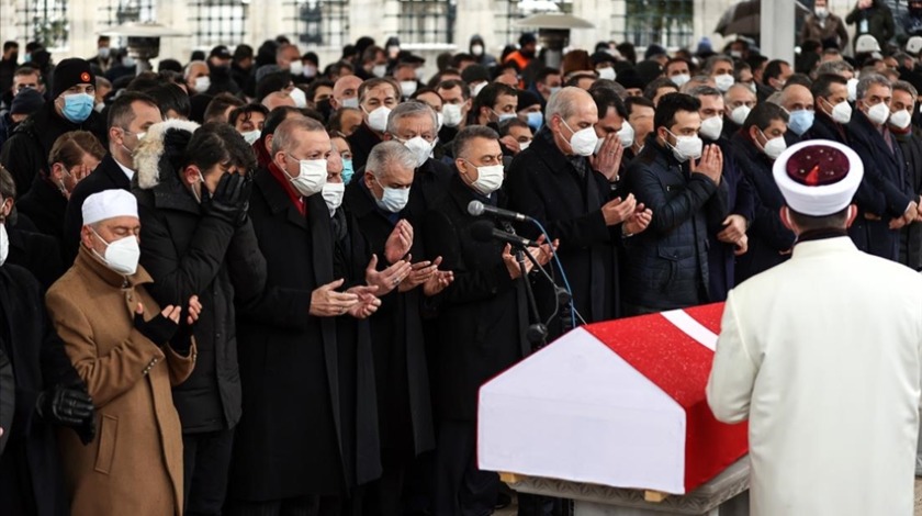 Kadir Topbaş, son yolculuğuna uğurlandı