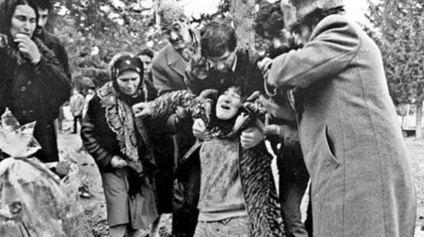 Hocalı katliamı 29. yılı resim sergisi İstiklal Caddesi'nde