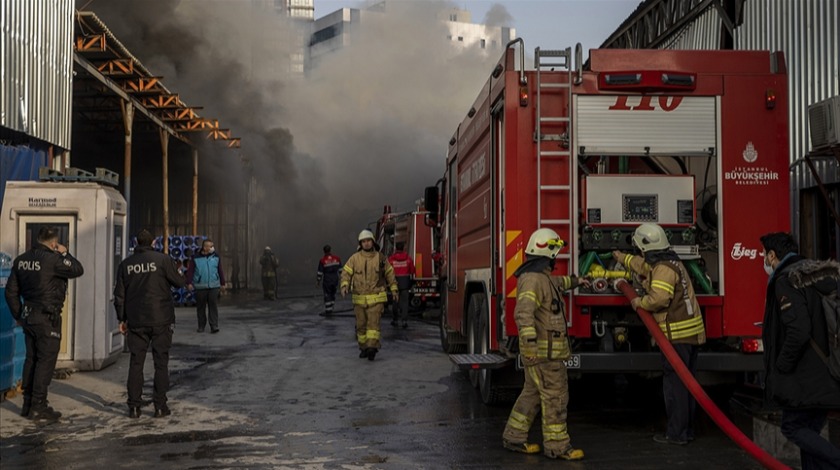 İstanbul'daki yangın kontrol altına alındı