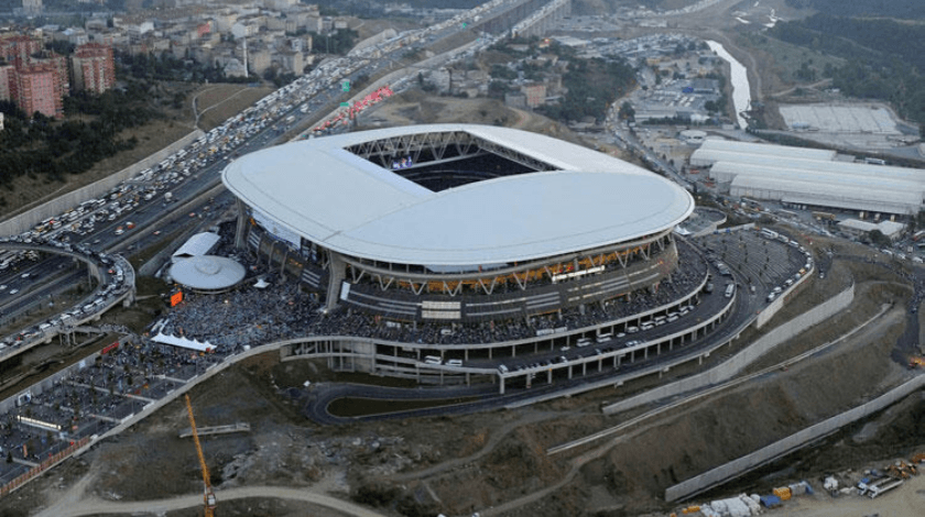 Galatasaray açıkladı: Stadın çatısına güneş enerji santrali kuruluyor