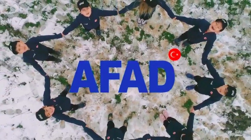 Minik AFAD gönüllüleri kamera karşısında: AFAD her zaman her yerde