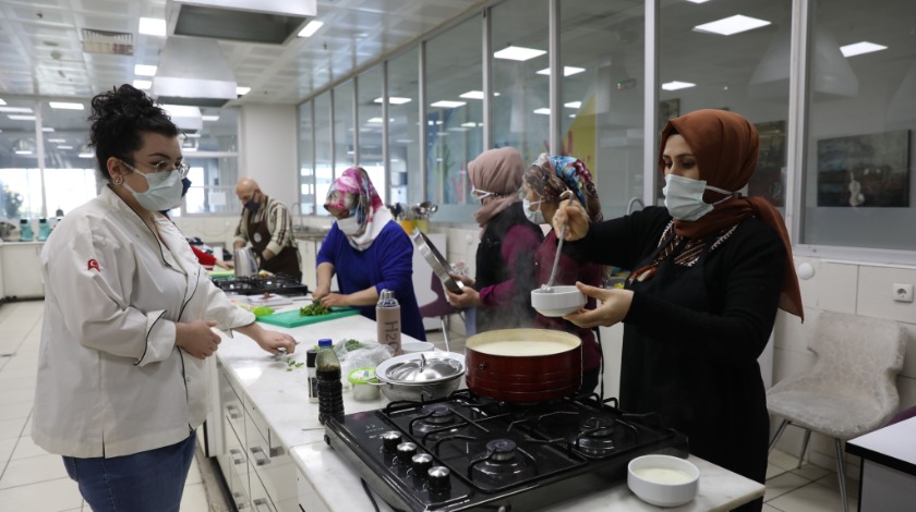 Etimesgut Belediyesinden kadınlara özel hizmetler...