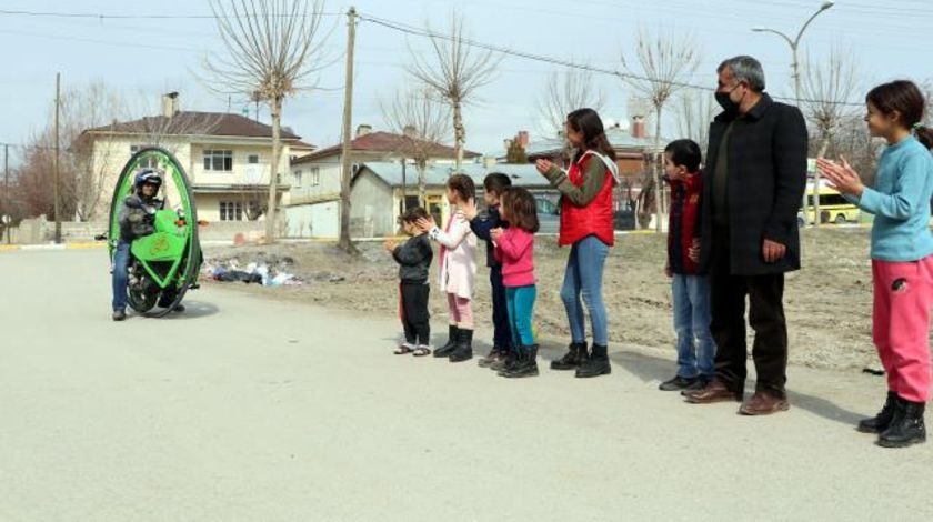 Geliştirdiği icadı gören hayran kalıyor