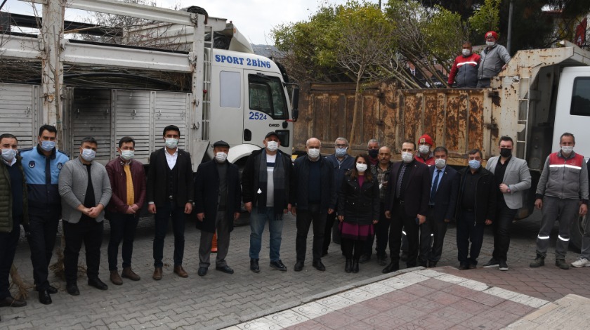 Buldan Belediyesi'ne 2 bin adet hibe fidan desteği