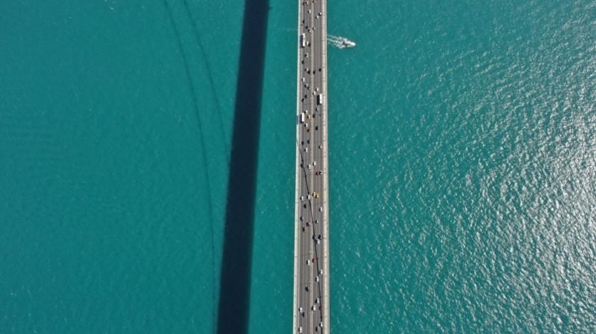 İstanbul Boğazı'nda muhteşem görüntü!