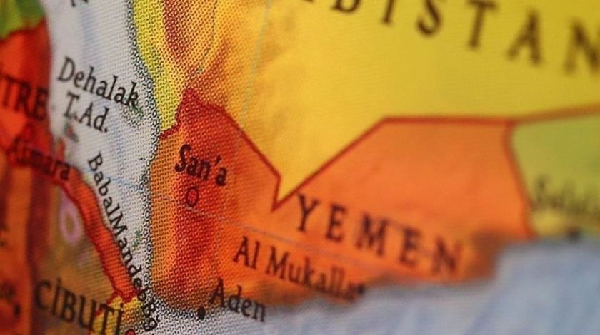 Yemen'de kriz! Hükümet binasını bastılar