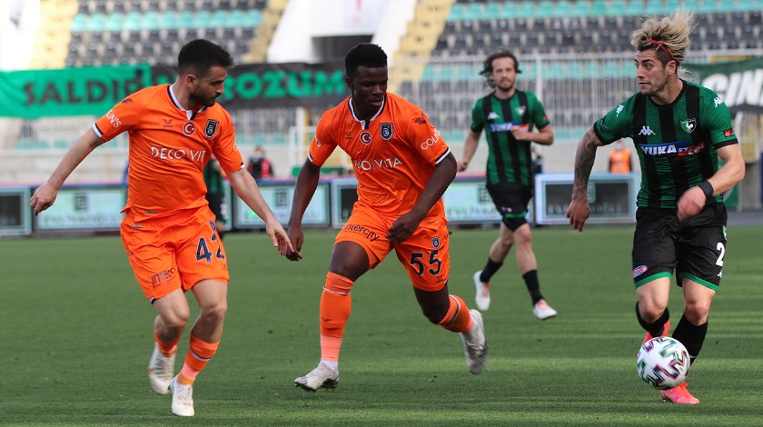 Başakşehir konuk olduğu Denizlispor ile golsüz berabere kaldı