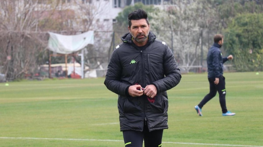 Denizlispor'da Hakan Kutlu istifa etti