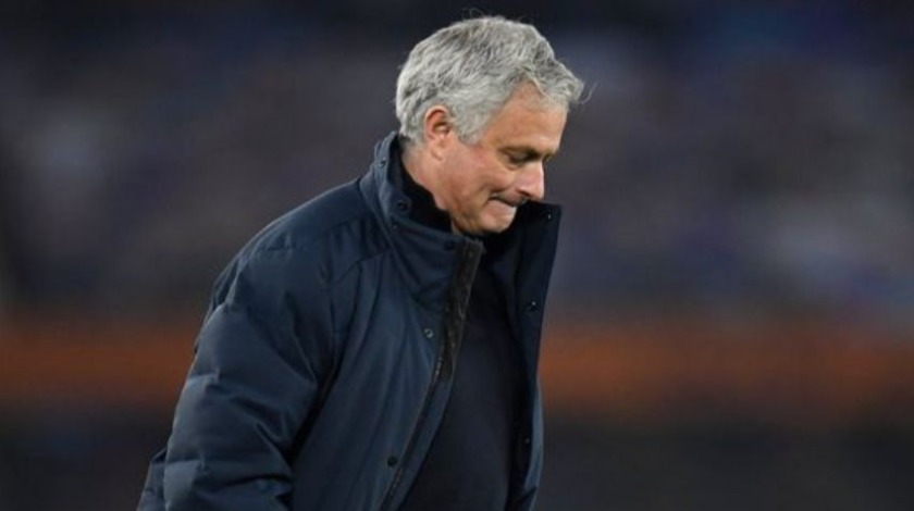 Ve Mourinho gönderildi! Rekor tazminat alacak