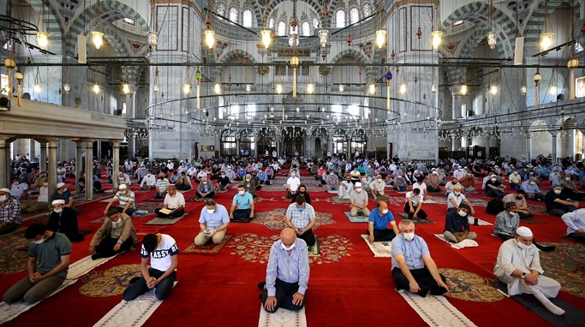 Trabzon, Balıkesir, Erzurum, Konya ve Samsun'da bayram namazı kaçta? il il bayram namazı saatleri