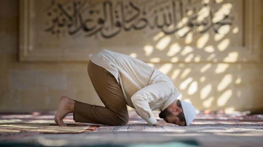 Küsuf ve husuf namazı ne zaman ve nasıl kılınır? Ay tutulunca hangi namaz kılınır? 